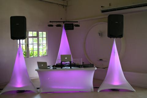 DJ Technik stand DJ Technik stand