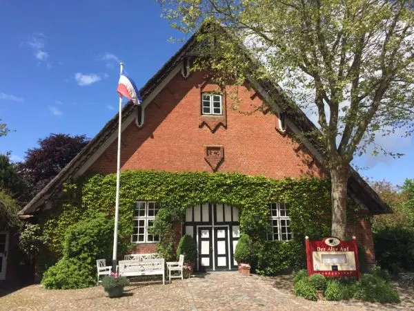Der Alte Auf in Fiefbergen – Eine Traumlocation für Hochzeiten, die zum ausgelassenen Feiern einlädt!